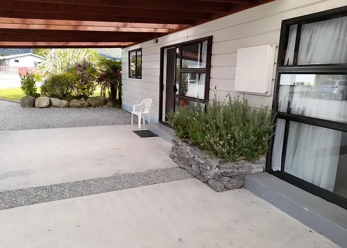 Lake Matheson Motel